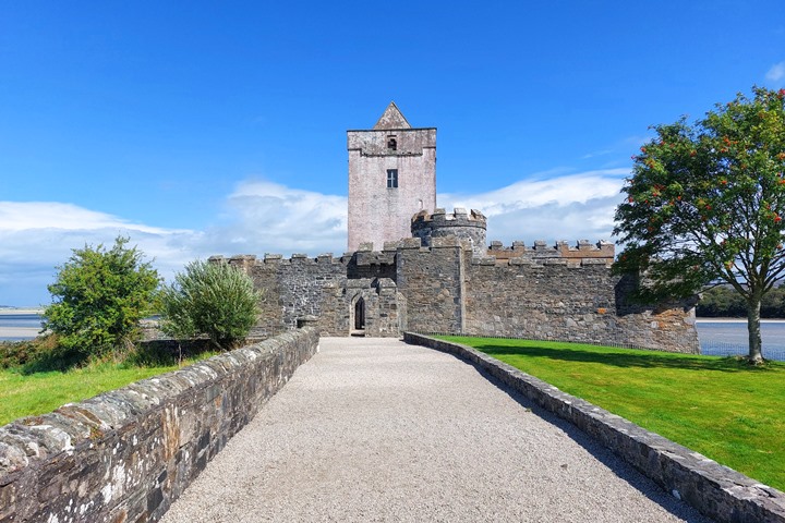 Doe Castle