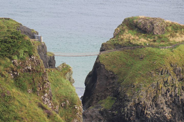 Carrick-a-rede rope bridge